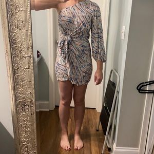 One shoulder top or mini dress